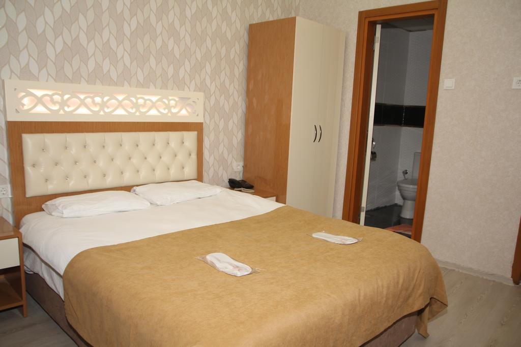Vatan Hotel อิซมีร์ ภายนอก รูปภาพ