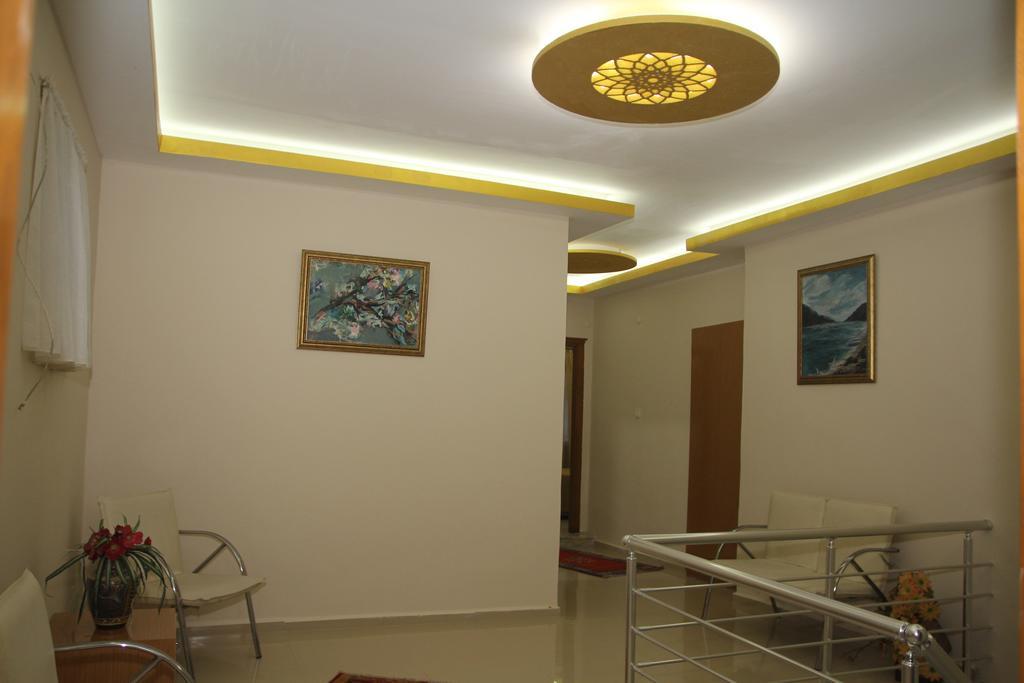 Vatan Hotel อิซมีร์ ภายนอก รูปภาพ